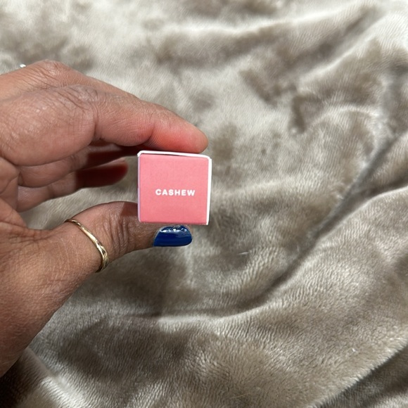 Lip Gloss - Picture 6 of 9